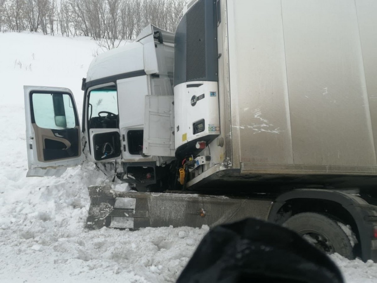 В Бузулукском районе после ДТП в автомобиле «Нива» сгорела женщина с  мужчиной | 09.02.2022 | Новости Оренбурга - БезФормата