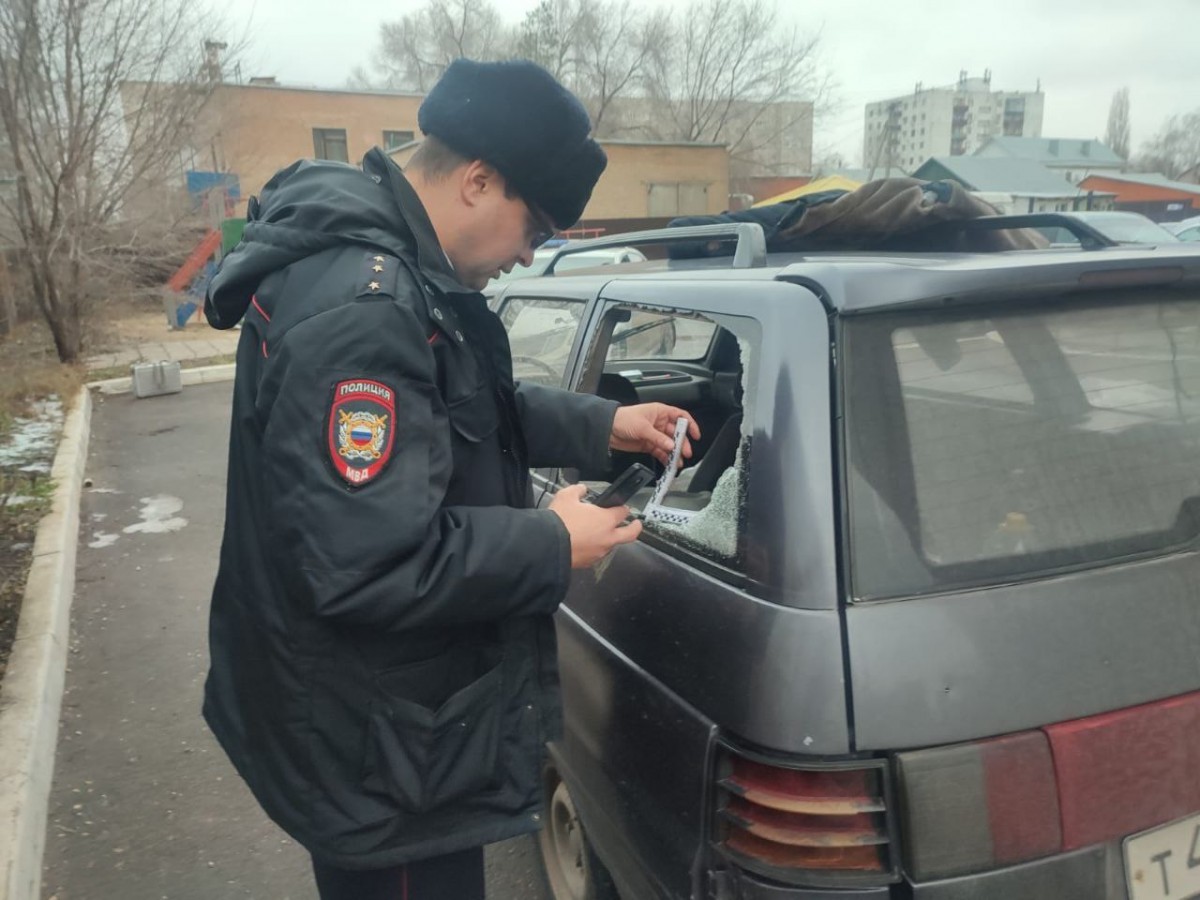 В Оренбурге полицейскими задержан угонщик-рецидивист