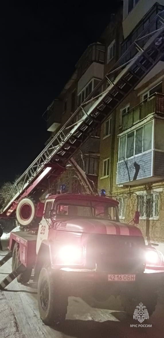 В Гае из горящей квартиры спасён 53-летний мужчина