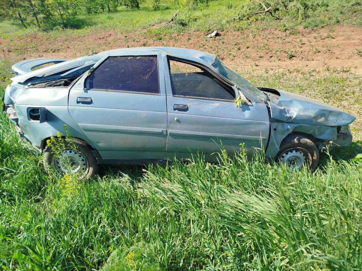 В Бузулукском районе произошло дорожно-транспортное происшествие, в котором пострадал водитель автомобиля ВАЗ-21120