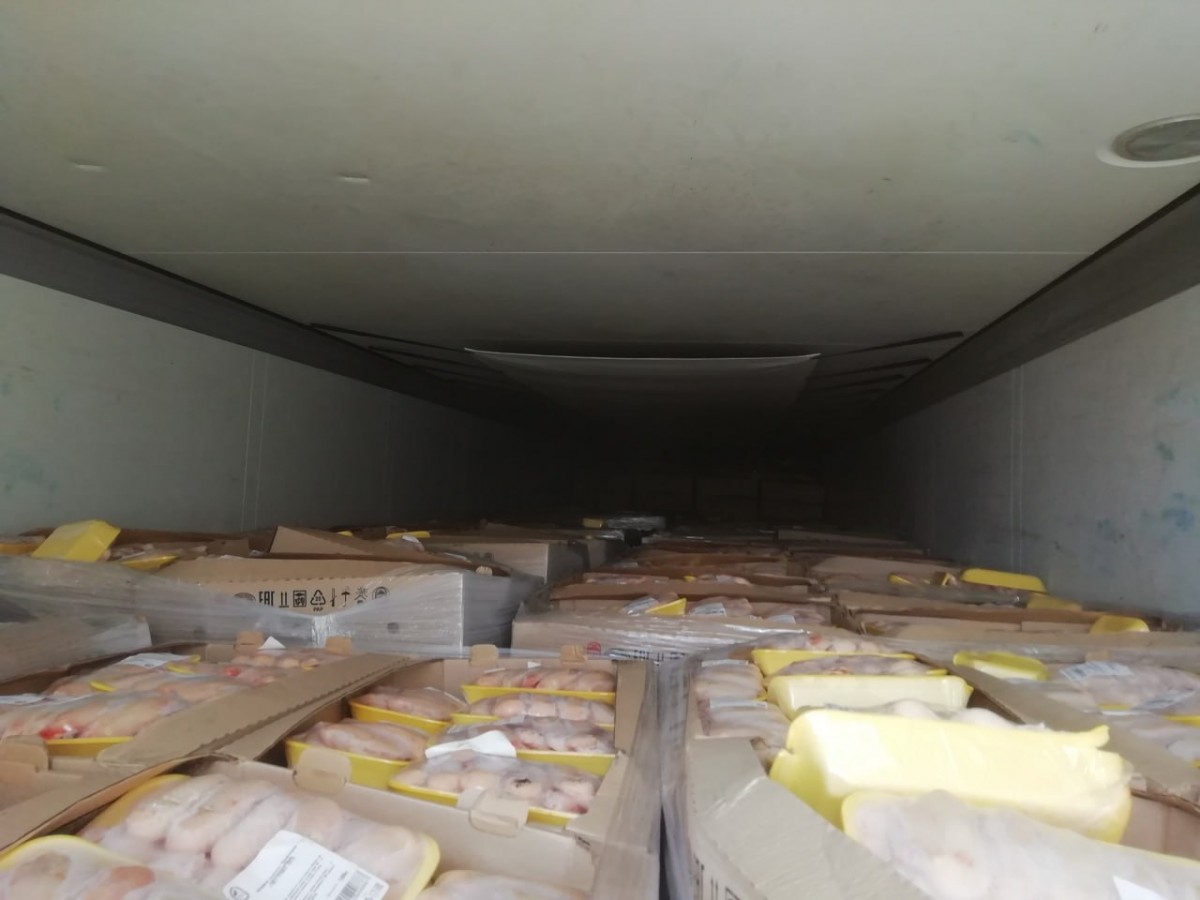 В Оренбургской области пресечена попытка незаконного вывоза 18 тонн животноводческой продукции