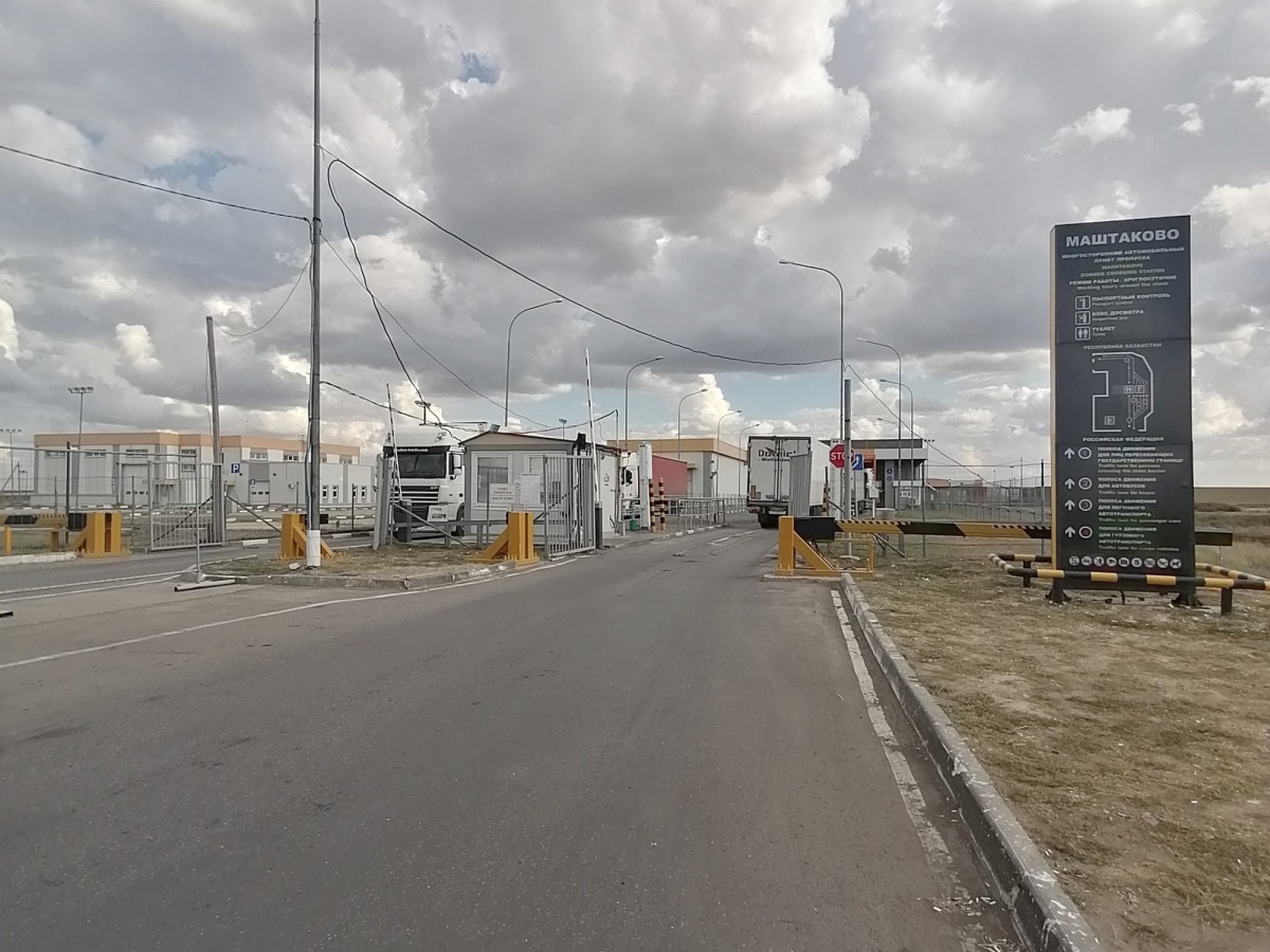Миллион заплатит гражданин за дачу взятки оренбургскому пограничнику