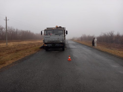 В Саракташском районе водитель легкового автомобиля, чудом выжил после столкновения с «Камазом»