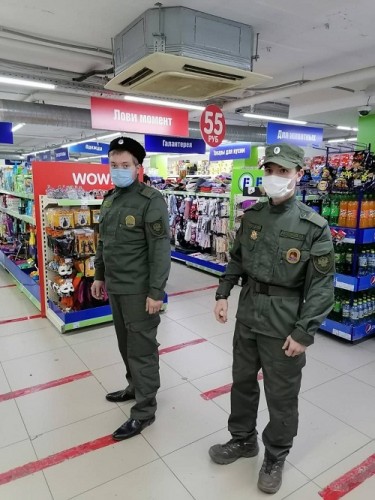 Сотрудники ППС ежедневно курируют Оренбург с целью проверки облюдения масочного режима