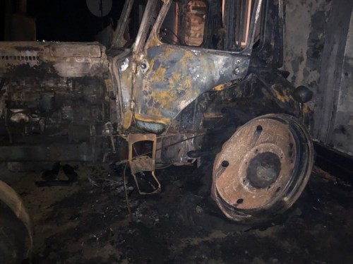 В Соль-Илецком округе мужчина сжег трактор местному жителю 