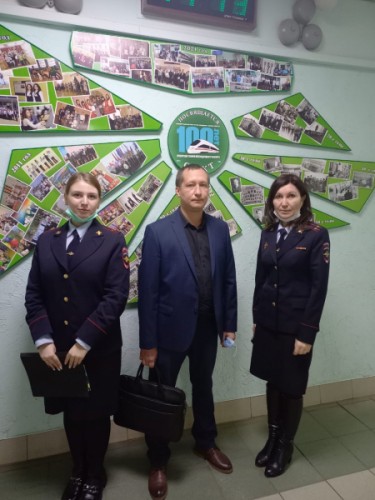 Полицейские посетили филиал Оренбургского института путей сообщения