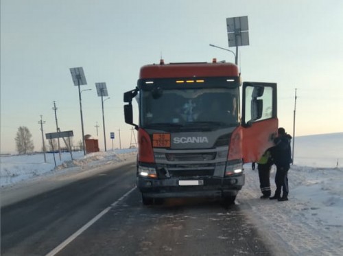В Абдулинском районе произошло столкновение автомобилей «Скания» и «Лада» В Абдулинском районе произошло столкновение автомобилей «Скания» и «Лада»