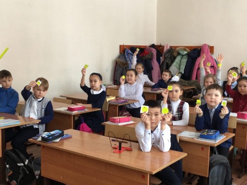 Сотрудники госавтоинспекции соль-илецкого городского округа провели акцию «автокресло – детям!» Сотрудники госавтоинспекции соль-илецкого городского округа провели акцию «автокресло – детям!»