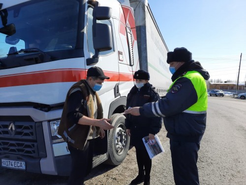 Сотрудники Госавтоинспекции Соль-Илецкого городского округа провели профилактическое мероприятие "Встречная полоса" Сотрудники Госавтоинспекции Соль-Илецкого городского округа провели профилактическое мероприятие "Встречная полоса"