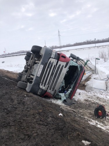 В Бузулукском районе на автодороге Бугульма-Уральск произошло смертельное ДТП.