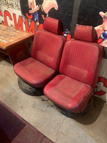 В Новотроицке полицейские оперативно задержали подозреваемого в краже автомобиля из гаража