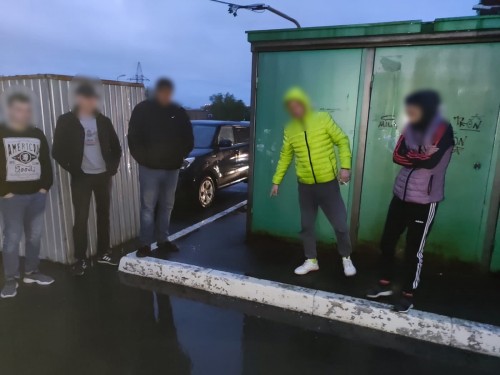 В Оренбурге участковые уполномоченные полиции с поличным задержали мужчину, у которого обнаружено наркотическое вещество   