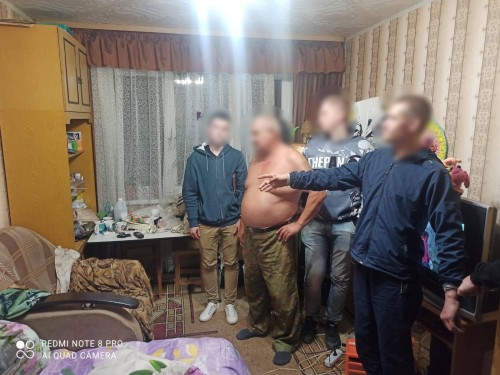 Сотрудниками полиции Оренбурга задержан 31-летний подозреваемый в сбыте наркотических средств Сотрудниками полиции Оренбурга задержан 31-летний подозреваемый в сбыте наркотических средств