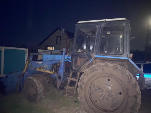 В Тоцком районе полицейскими задержан подозреваемый в угоне трактора В Тоцком районе полицейскими задержан подозреваемый в угоне трактора
