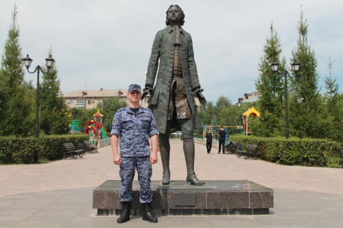 В преддверии празднования Дня Военно-Морского Флота росгвардейцы рассказали о памятнике Петру I в Оренбурге В преддверии празднования Дня Военно-Морского Флота росгвардейцы рассказали о памятнике Петру I в Оренбурге