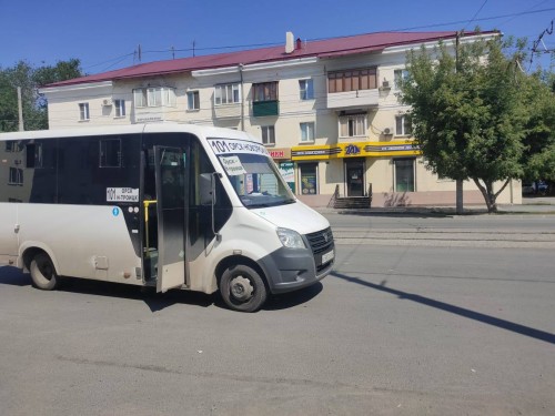 Сотрудники ГИБДД Орска устанавливают обстоятельства ДТП со смертельным исходом Сотрудники ГИБДД Орска устанавливают обстоятельства ДТП со смертельным исходом