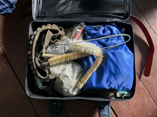 Следователями Отделения МВД России по Шарлыкскому району возбуждено уголовное дело в отношении мужчины, который незаконно хранил боеприпасы и оружие