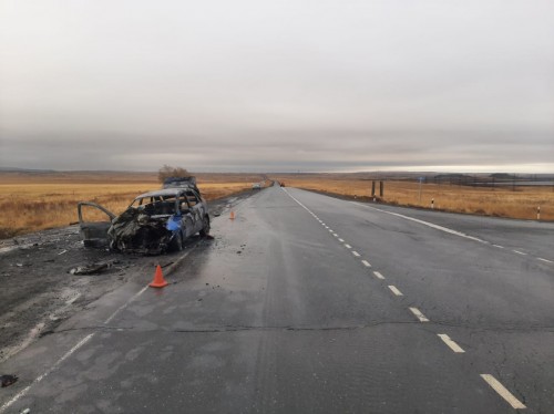 Сотрудники полиции Новотроицка устанавливают обстоятельства ДТП со смертельным исходом