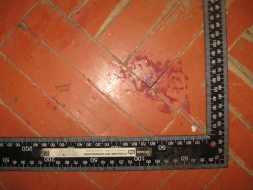 Житель Новотроицка подозревается в причинении тяжкого вреда здоровью при превышении пределов необходимой обороны Житель Новотроицка подозревается в причинении тяжкого вреда здоровью при превышении пределов необходимой обороны