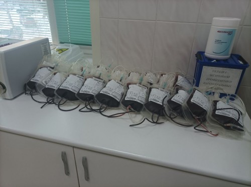 Доноры в погонах: бузулукские полицейские сдали кровь, чтобы спасти людей