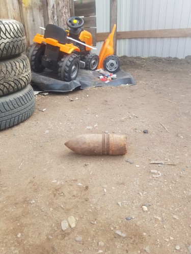 Полицейские Новосергиевского проводят проверку по факту обнаружения снаряда