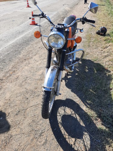 Сотрудники ГИБДД устанавливают обстоятельства ДТП с пострадавшим в Светлинском районе. Сотрудники ГИБДД устанавливают обстоятельства ДТП с пострадавшим в Светлинском районе.