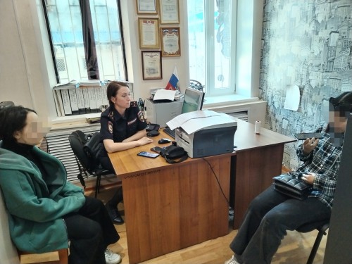 Акбулакские полицейские нашли пропавших подростков Акбулакские полицейские нашли пропавших подростков