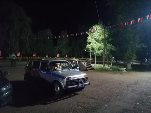 Переволоцкие полицейские по горячим следам задержали мужчину, угнавшего автомобиль Переволоцкие полицейские по горячим следам задержали мужчину, угнавшего автомобиль