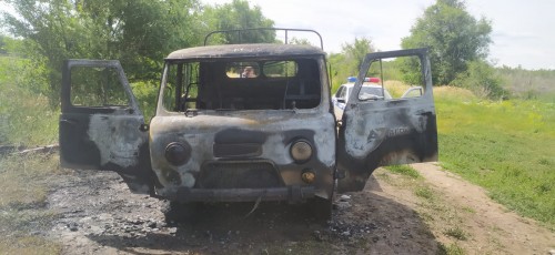 В Илекском районе сгорел автомобиль В Илекском районе сгорел автомобиль