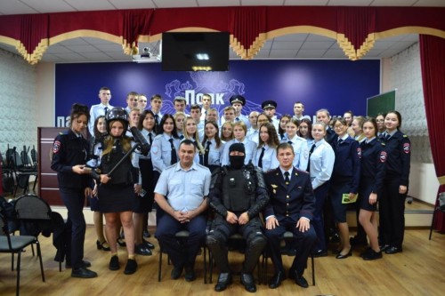 В Оренбурге студенты  Башкирского экономико-юридического колледжа познакомились с работой патрульно-постовой службы полиции