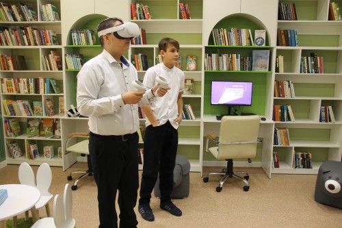 В Ясном открылась центральная детская библиотека нового поколения, модернизированная по нацпроекту «Культура»
