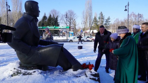 Оренбург отмечает 118-ю годовщину со дня рождения Мусы Джалиля