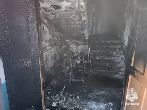 В Новотроицке огнеборцам удалось спасти 21 человека из пожара