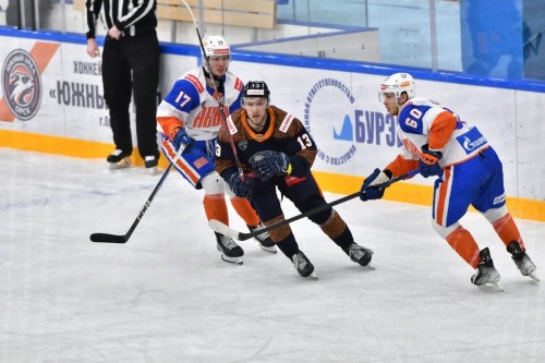 Хоккейный клуб «Южный Урал» одержал победу в шестом матче плей-офф Высшей хоккейной лиги