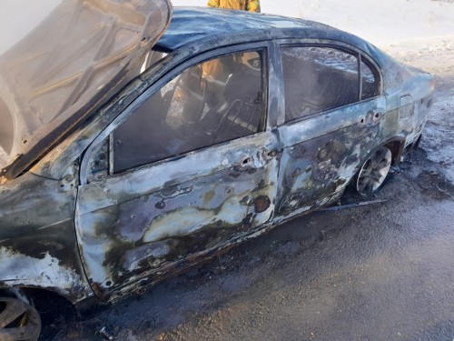На трассе Оренбург-Илек сгорел автомобиль