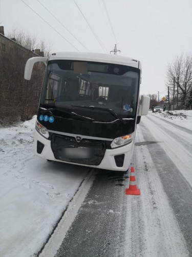 Инспекторы ГИБДД Новотроицка  устанавливают обстоятельства наезда на несовершеннолетнего