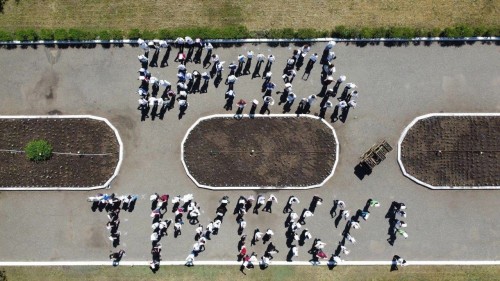 Активисты «Движения Первых», волонтеры и школьники Новосергиевского района присоединились к профилактической акции «Брось трубку!»