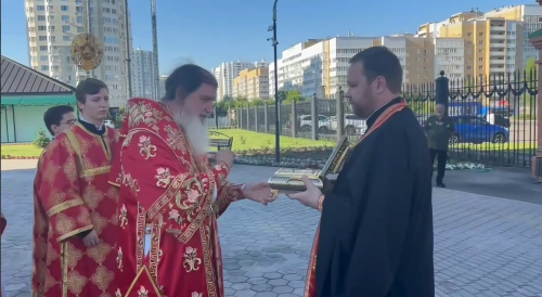 Ковчег с частицей пояса Пресвятой Богородицы доставлен в Оренбург