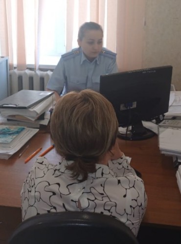 Жительница Курманаевского района оформила кредит и перевела 96000 рублей мошенникам