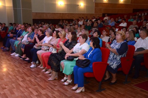 В Оренбурге наградили председателей УИК Оренбурга по итогам выборов Президента России