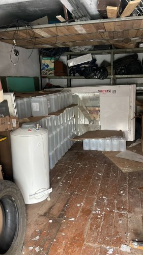 В Оренбурге пресечена незаконная реализация спиртосодержащей продукции местным жителем В Оренбурге пресечена незаконная реализация спиртосодержащей продукции местным жителем