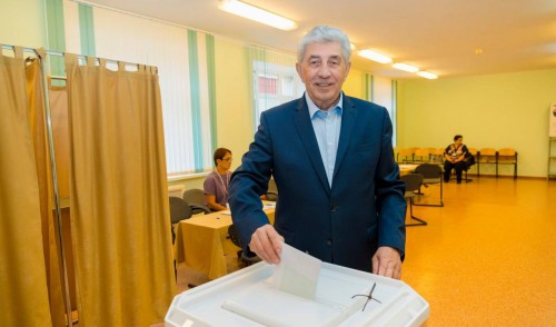 Депутаты Законодательного Собрания Оренбуржья приняли участие в голосовании