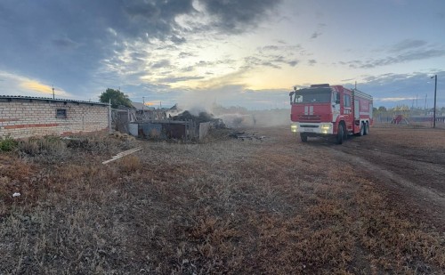 В Ясненском районе произошел пожар, уничтоживший около 500 тюков сена