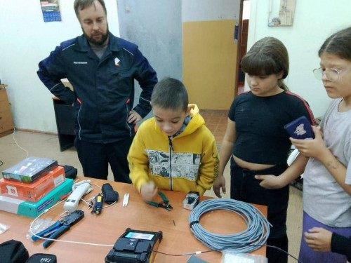 «Ростелеком» открыл двери для оренбургских школьников в День интернета