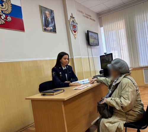 Полиция Оренбурга задержала "медработника" укравшего 155 000 рублей у пенсионерки Полиция Оренбурга задержала "медработника" укравшего 155 000 рублей у пенсионерки