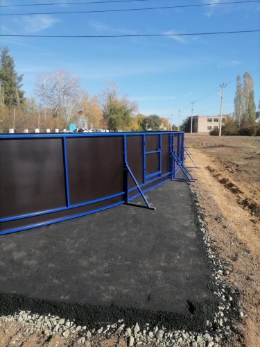 В селе Кинделя появилась новая хоккейная коробка В селе Кинделя появилась новая хоккейная коробка