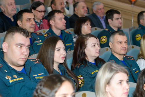 Спасатели Оренбуржья отметили 35-летию со дня образования МЧС России
