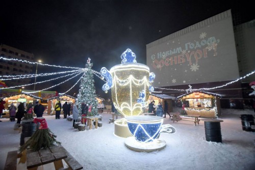 Маркет еды на площади Ленина посетили 20 тысяч оренбуржцев Маркет еды на площади Ленина посетили 20 тысяч оренбуржцев