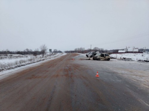 В Бузулукском районе в результате ДТП три человека попали в больницу