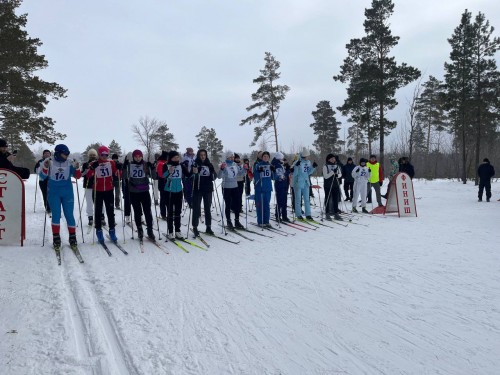 В Оренбуржье лыжными гонками почтили память погибшего полицейского